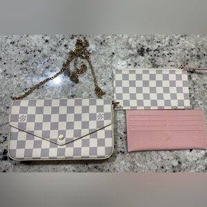 Cute Monogrammed Crossbody 😍